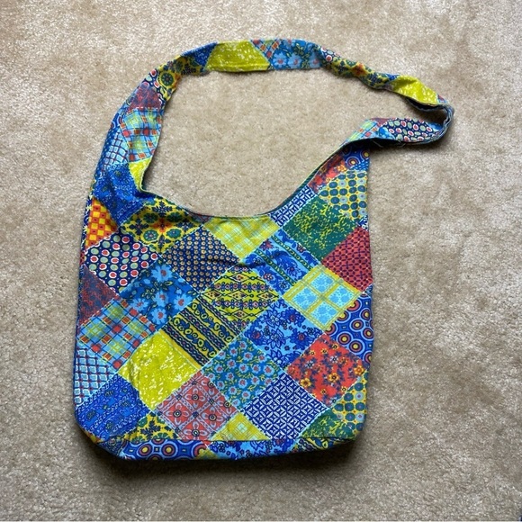 Colorful Patterned Purse 14 x 11.5 - Picture 6 of 7